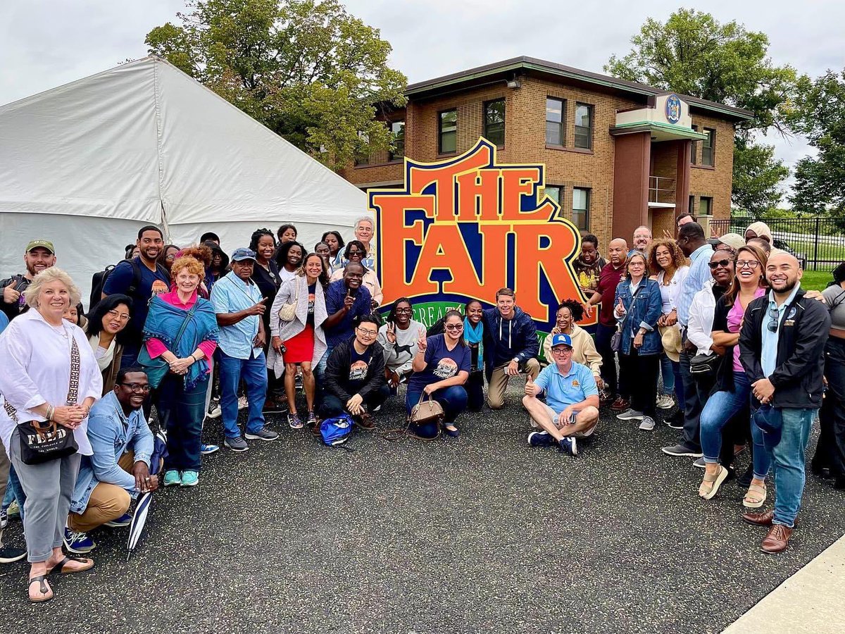 RagaForQueens's tweet photo. #TeamRaga was excited to join Speaker @CarlHeastie for #AssemblyDay at The Great New York State Fair in Syracuse, where we focused on supporting agriculture, promoting business, and protecting our state’s wildlife — we even had a chance to drop by the new “Asian Village”! https://t.co/3hNYL9MuRn