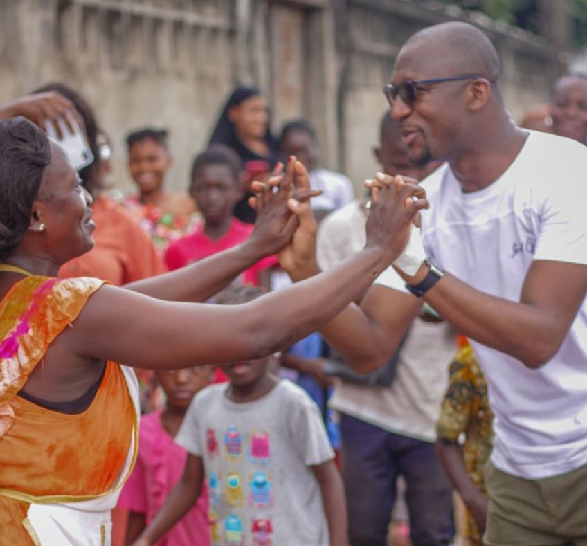 Campagne Municipales 2023. Je lis les différents rapports d'incidents notamment ceux réalisés par l'ONG Aube Nouvelle et je note avec satisfaction que #Abobo n'est pas cité. Bravo aux différents candidats, ainsi qu'à leurs supporters, d'avoir fait preuve de responsabilité et de