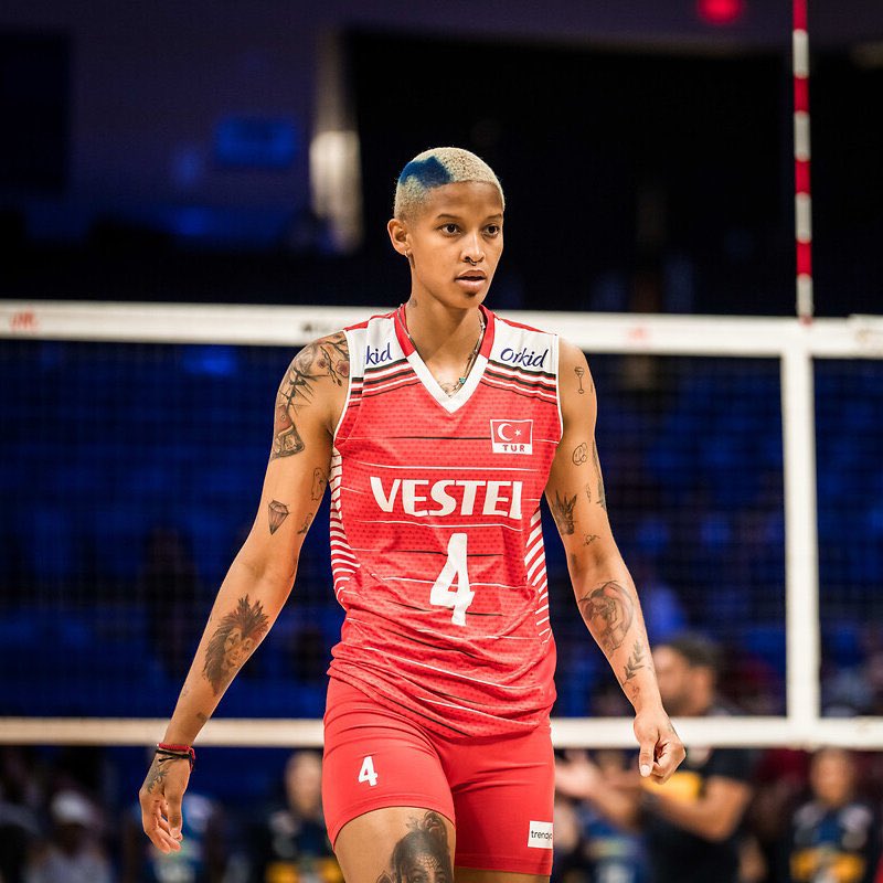 LetDesSports's tweet photo. HER FİRAVUNUN BİR MUSASI VARDIR! 

MELISSA VARGAS! 🙌🏻 https://t.co/ESH7HmWcO7