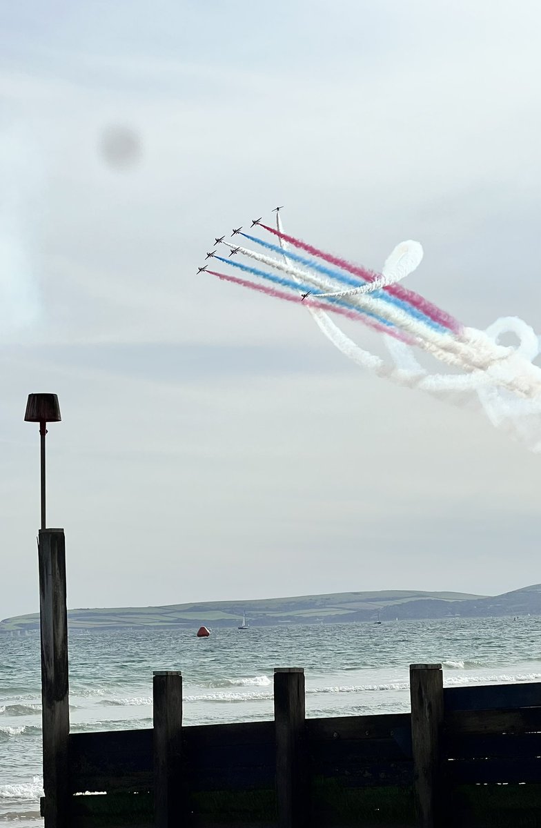 yaz_tay's tweet photo. @BmthAirFest day 2!! Lovely day for it😍 https://t.co/zH9gtChRwV
