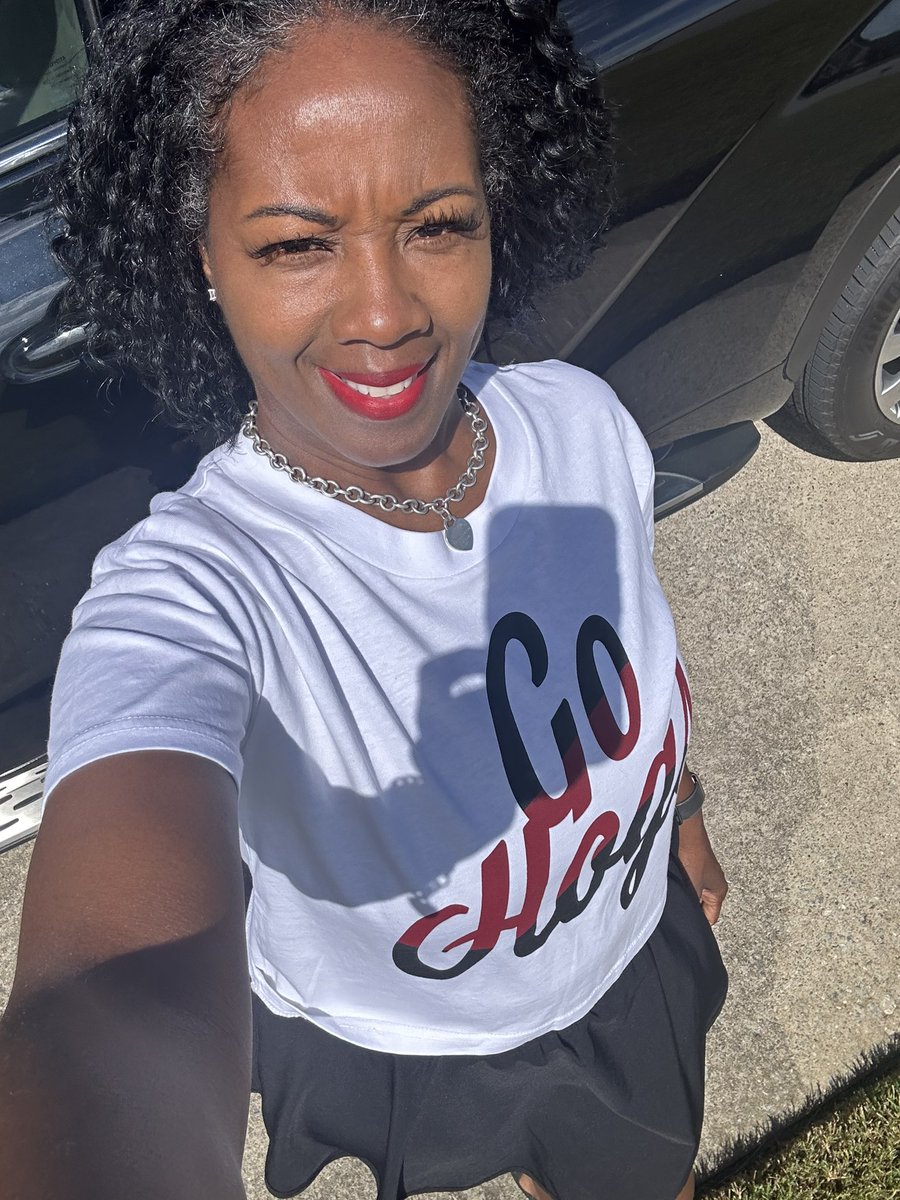 RamonaMcGee19's tweet photo. Do you have to ask? #WPS #GoHogs #Razorbackmom https://t.co/IelhZ1Oy2J