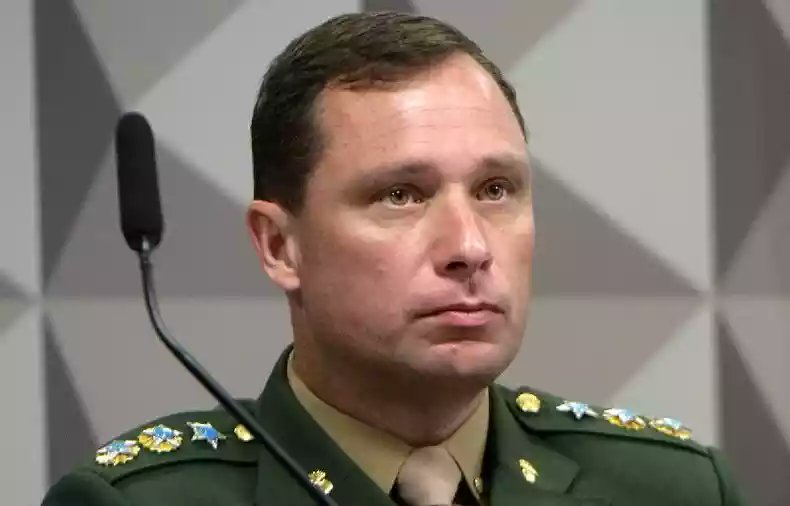 O advogado do coronel Mauro Cid pede justiça.
E o dever da justiça, fica até repetitivo dizer isso, é ser justa.

Não é aceitável que todo o ódio de Lula, armazenado durante toda a sua vida pública, seja saciado com o sacrifício de pessoas inocentes. Ou deixa de ser justiça.