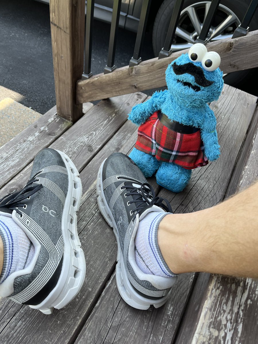 Movember Halifax Run tweet media