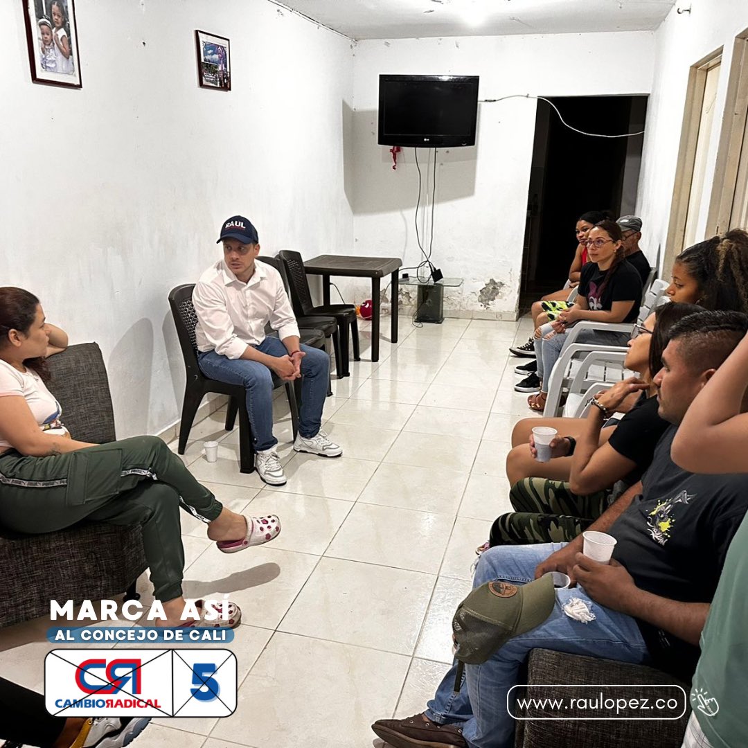 Raullopezvalen1's tweet image. Visitando el barrio Lagos 2, quedé inspirado por el sentido de comunidad y solidaridad entre sus residentes. 

Trabajemos juntos para fortalecer este lazo y llevar a todos los barrios de la ciudad a un futuro lleno de progreso y bienestar. 🫂

#RaulASuServicio 
#CR5