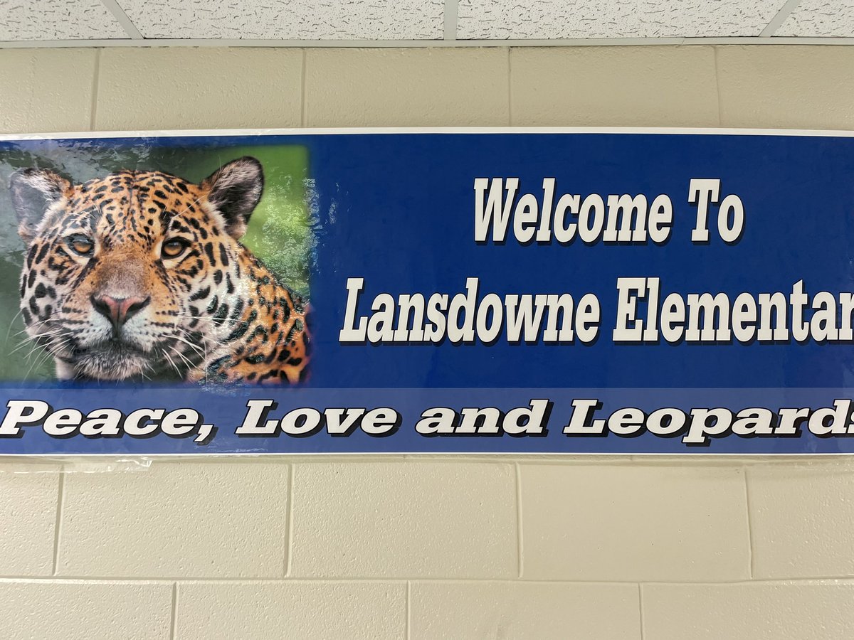 Chadaull's tweet photo. Today I had the privilege of delivering a box of school supplies to the Family Resource Center at Lansdowne Elementary. These items were collected by the @fayettedems Thank you to Mr. Owsley & to all our family resource youth service center directors #FCPSKY #FRYSC @FCPSKY https://t.co/Iufwpv9wKj