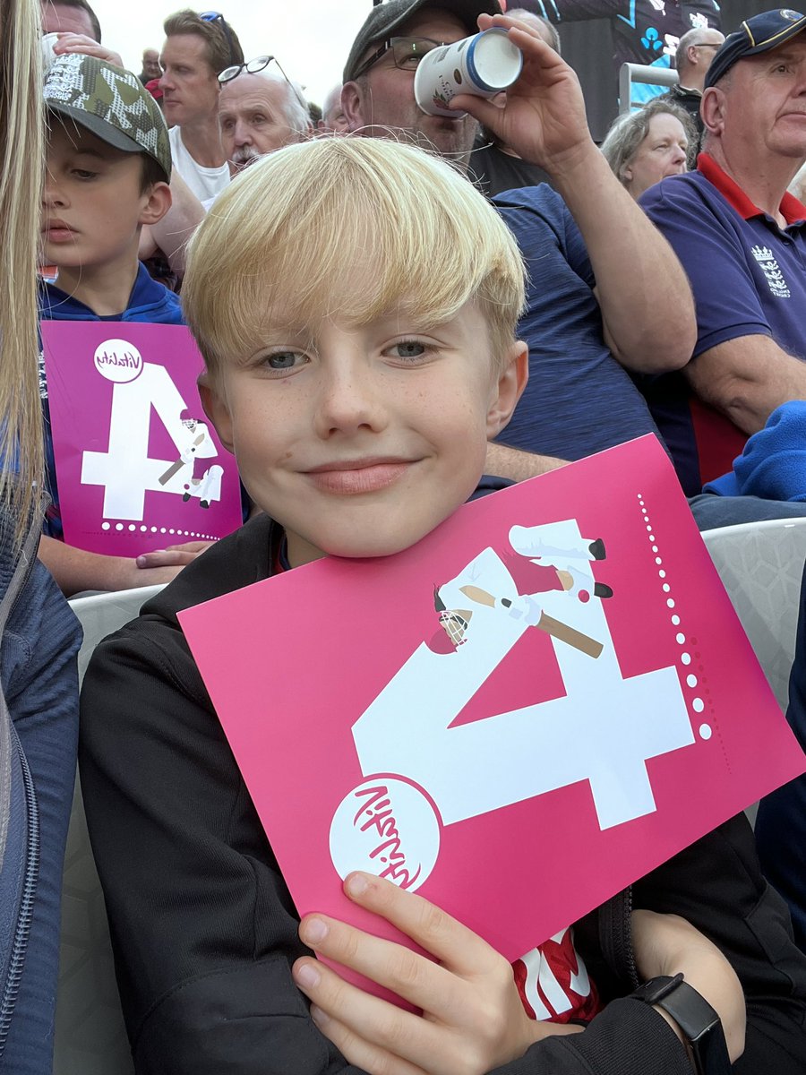 shopchick76's tweet photo. Brydon Carse
Stand E, block E2, row 1, seat 29
Ryder France
#EngvNZ https://t.co/NXkcqRpFN0