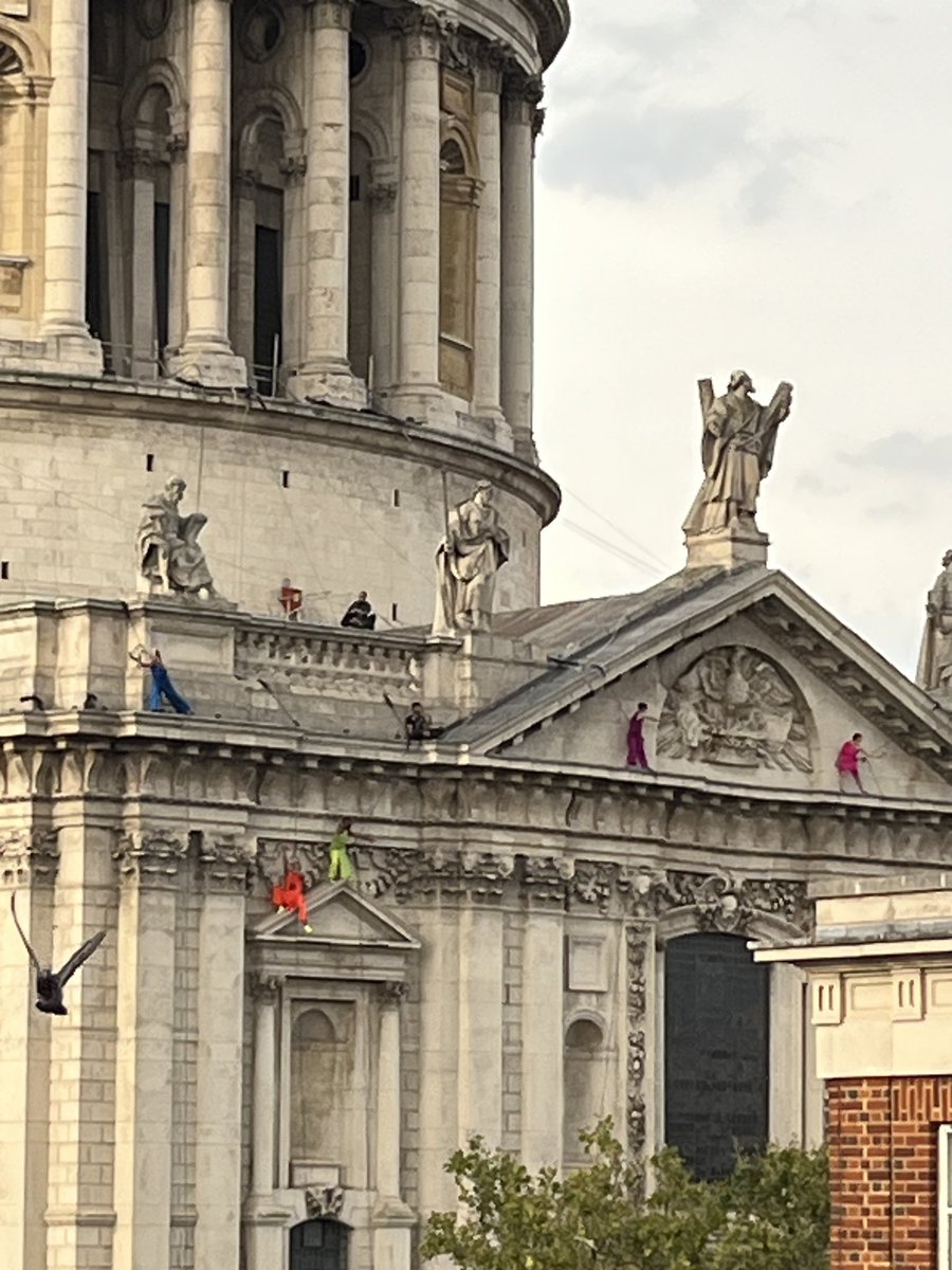 PhilGuesty's tweet photo. Colourful people hanging around St Paul’s Cathedral! https://t.co/61r8ywgs6d
