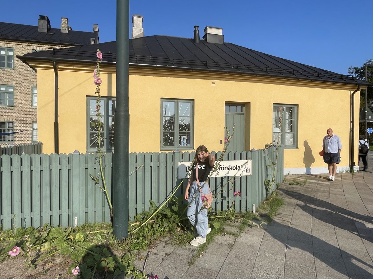 Joanna Yarrow tweet media