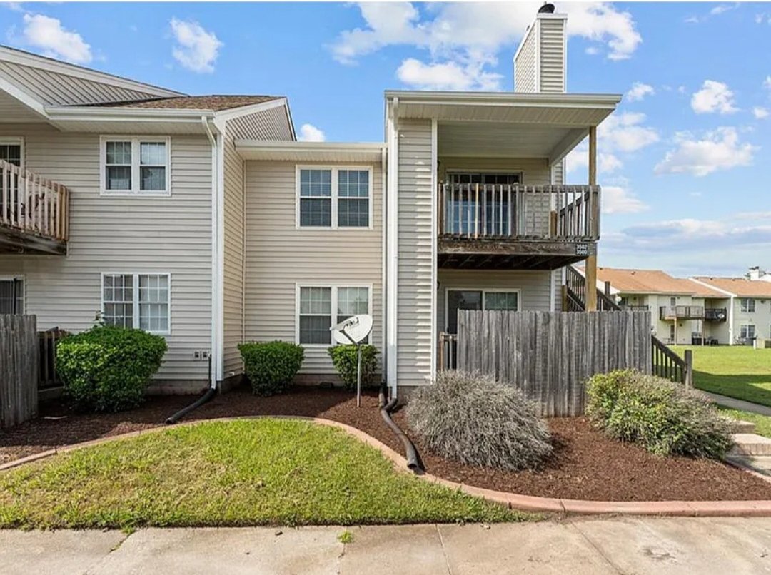 MurphyRealtor's tweet image. SOLD/CLOSED

CONGRATULATIONS to my client! May your family have many happy years at your new place. Thank you for allowing me to assist with this important moment in your life. 
#YourHamptonRoadsRealEstateSpecialist
#KarenMurphyREALTOR
#BuyOrSellWithKarenMurphy