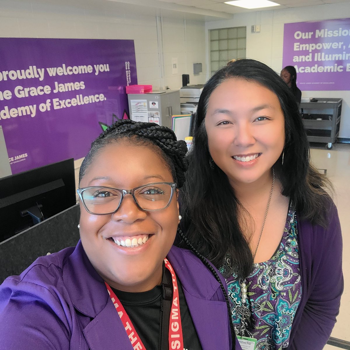 DrFields2020's tweet photo. Happy Friday! All smiles that my angel 😇 sister Dr. Florence Chang stopped by for a visit @STEAM_GEMS. I'm excited she will be a mentor for a high school GEM!! @HBushelman miss you too angel sister. I hope you can visit us soon. #BeBold #BeDriven #BeYou #OneCrown #OneSisterhood https://t.co/N9YbWYuT6g