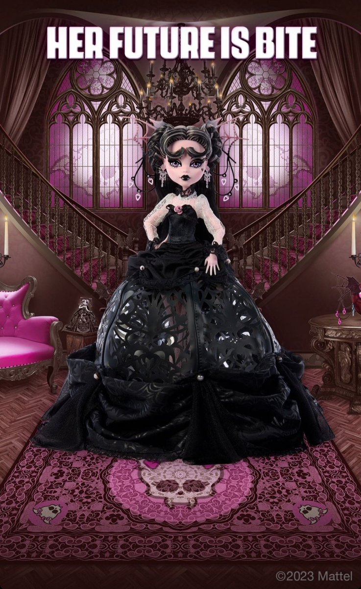 BestGhouls2022's tweet photo. NEW Draculaura Vampire Heart Collector on @amazon #MonsterHigh #draculaura https://t.co/qEI7AQn8BV