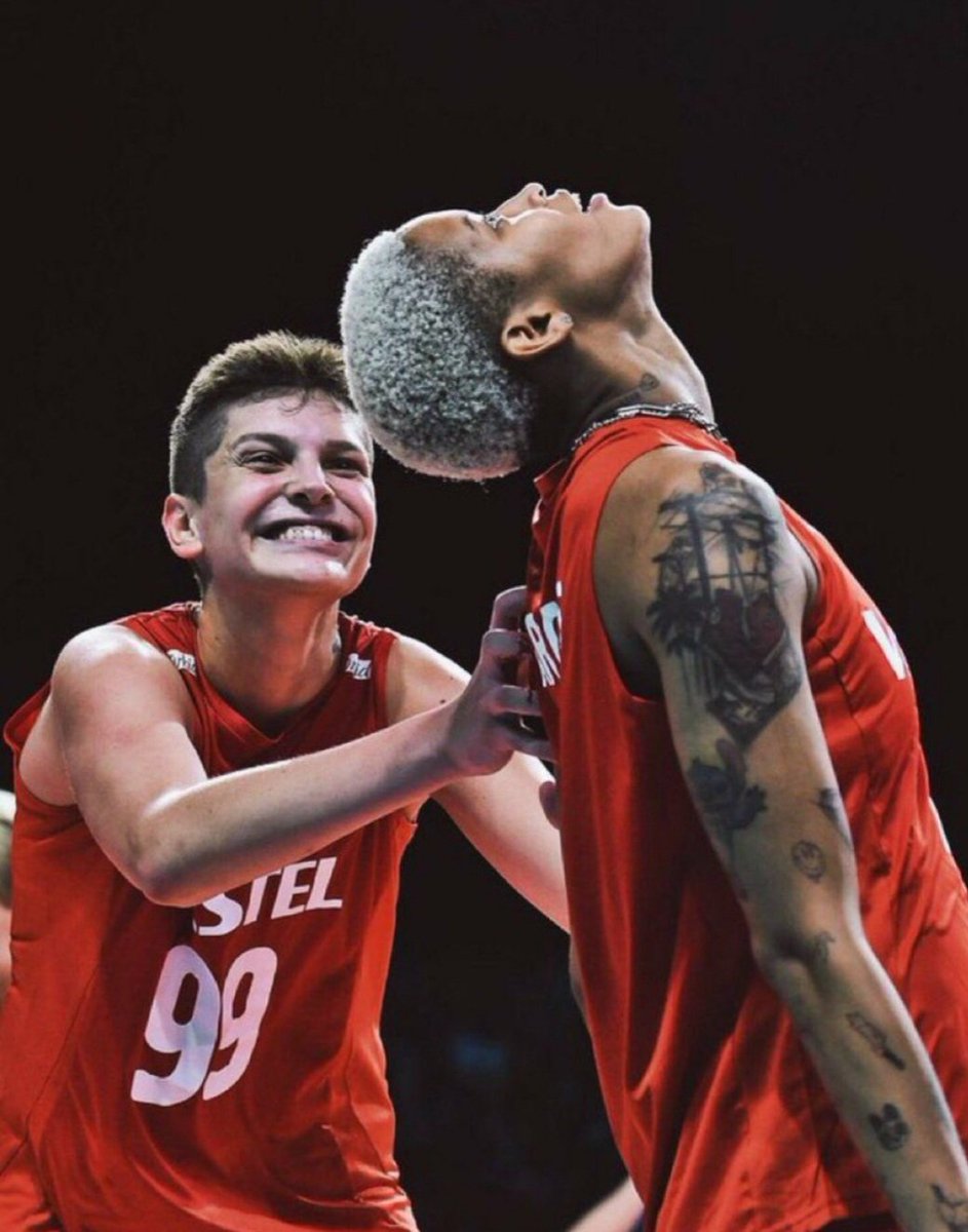 Veeeee FİNALDEYİZ #Fileninsultanları