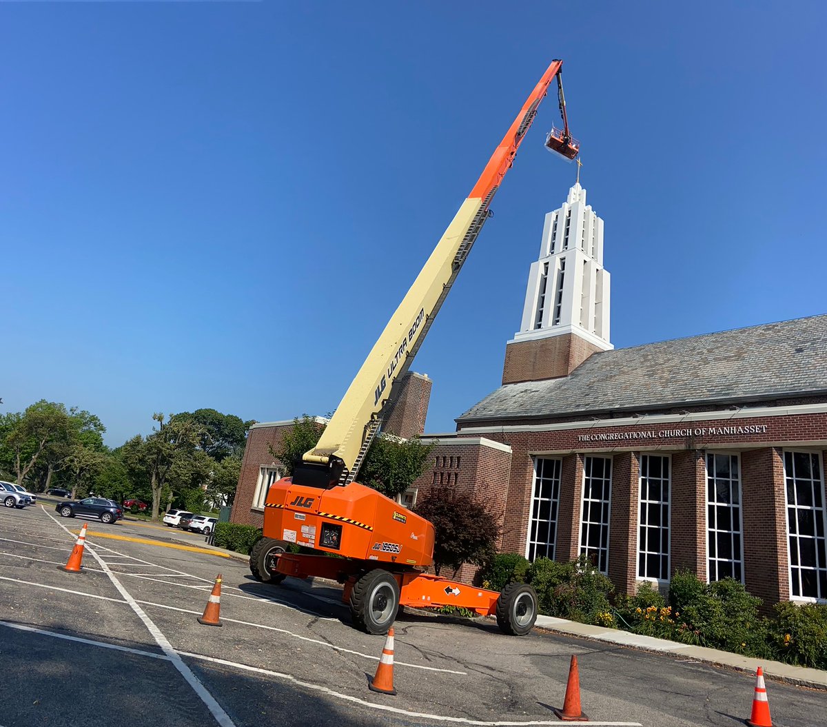 AlpinePainting's tweet image. At work, breathing new life into the timeless beauty of this cherished church. Stay tuned for the stunning before-and-after reveal next week! ⛪✨ #AlpinePainting #RestorationMasters #PreservingHistory #bts