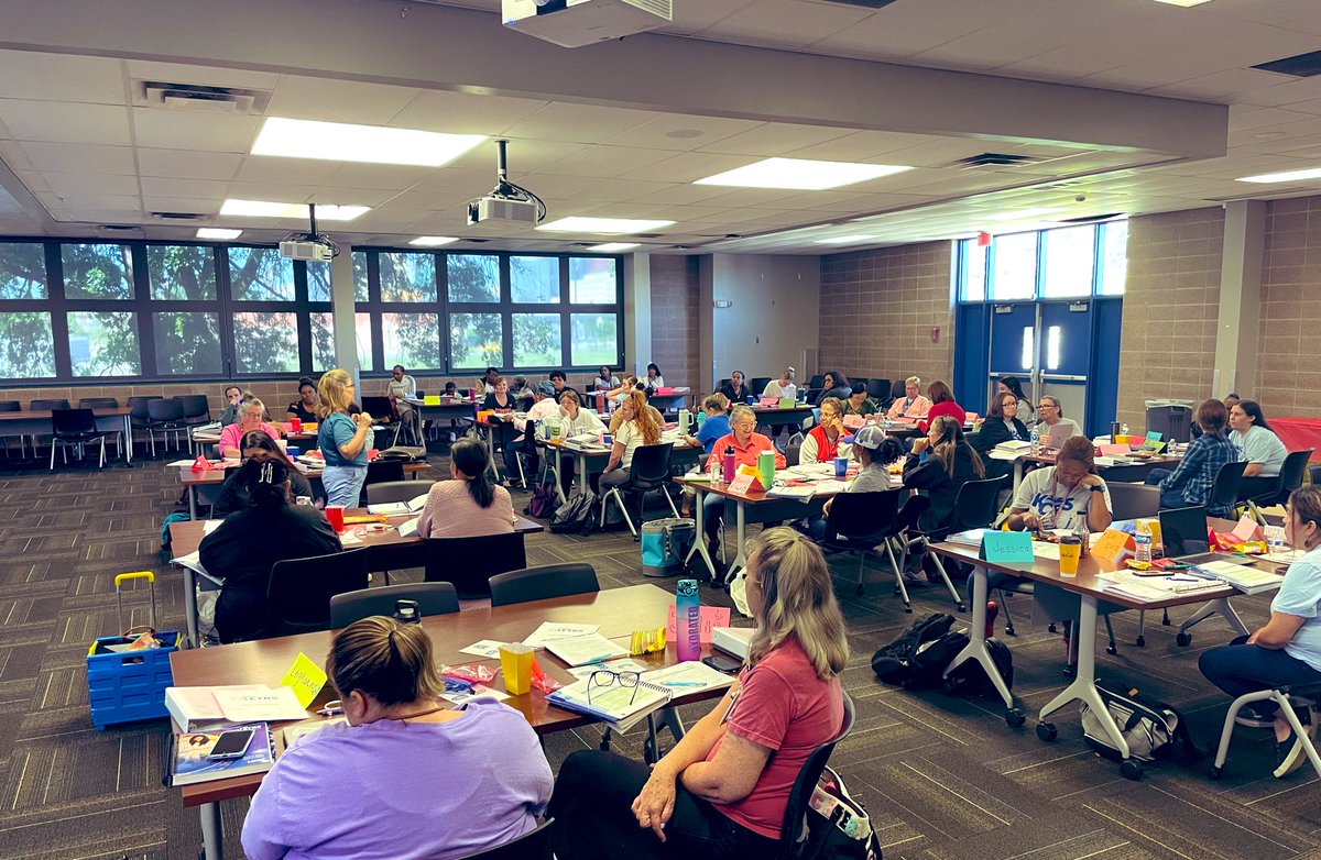 KCPS’ K teachers are actively engaged as they learn more about LTRS with <a href="/RPDC/">Rolando P. Dela Cruz</a> trainers.
#Scienceofreading 
#Sparkingjoy
<a href="/kcpublicschools/">KCPS</a>