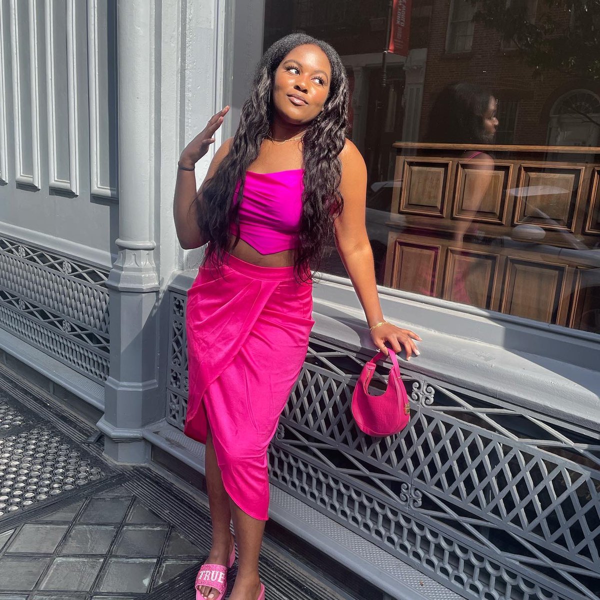 Pink is always a vibe💕💕💕
.
.
.
.
.
.
.
.
.
.
.
.
.
.
.
#fashionweek #colorfulfashion #silkdress #pintrestgirl #colorfuloutfit #styleinspo #feminineurge #feminine #softgirlaesthetic #tataroyals #pinterestinspired #stylecreator #fashioncreator #nyfw