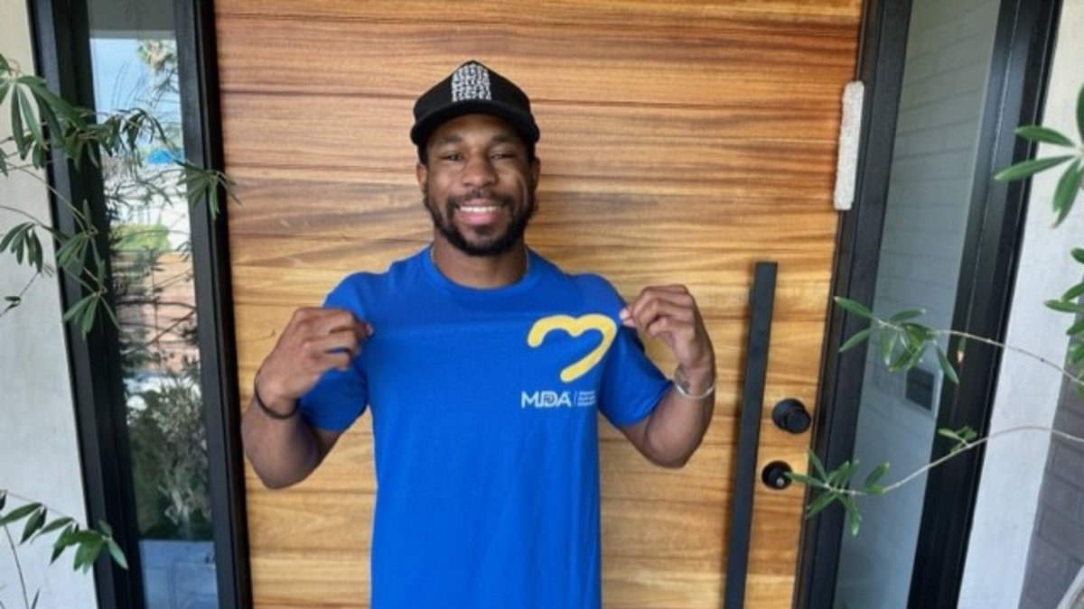 MDAorg's tweet photo. Excited to kick off #MuscularDystrophyAwareness Month & #30DaysOfStrength with #MDA National Spokesperson & @BuffaloBills running back @TheNyNy7! Join us in supporting the #neuromuscular community and donate $30 to get an MDA t-shirt just like Nyheim’s! https://t.co/WORIvQhsSJ https://t.co/x3LpdEZ1pq