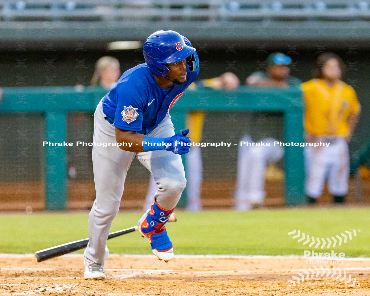 phrakephoto's tweet photo. congrats on the call up Alex Canario @alex_canario07 #WelcometotheShow #mlbdebut #callupworthy #cubs #nextstartshere #cubtogether #chicagocubs #gocubsgo #flythew #cubbies #Cachorros @cubszone @CubsDen
#CubsProspects #cubsmilb #ivyfutures https://t.co/sDJhi8GmBR