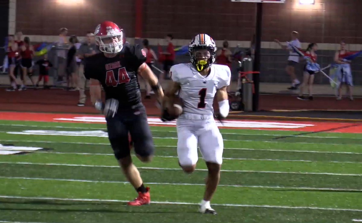 Highlights: Football vs Ozark | We've got more than six minutes of highlights from the sideline and from up top from last night's win over Ozark! Find them all now at the link. 👇 republictigersports.com/2023/09/highli…