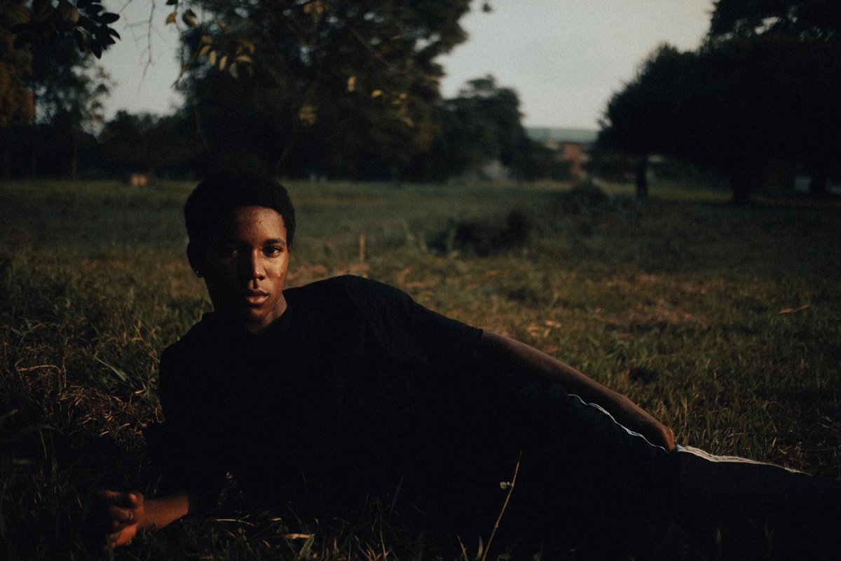 RachelSeidu's tweet photo. Show me how you photograph men? Delicately is how I do it ✨ https://t.co/Mz9JHbkreN