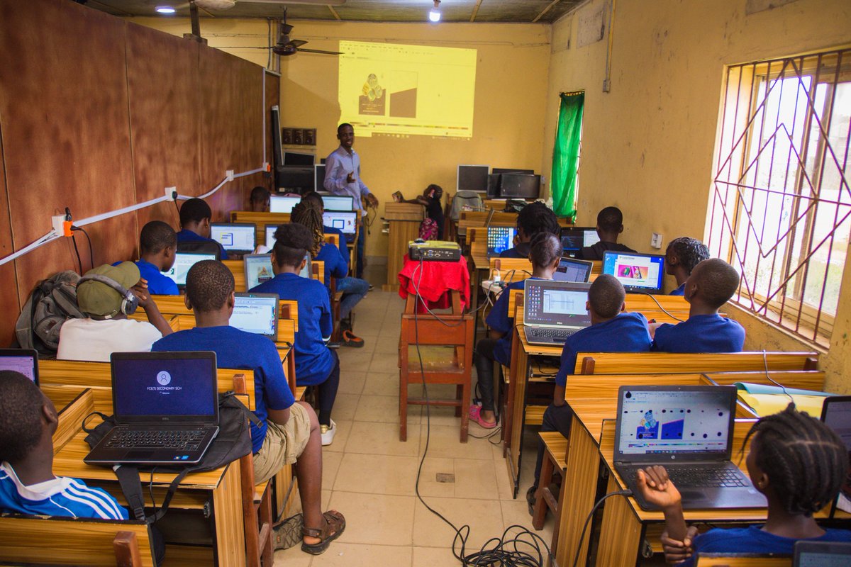 access_impact's tweet photo. We are so proud of our students as they are taking over the tech industry. 

Swipe through these snapshots to catch a glimpse of the moments that unfolded during the training.

#accessimpactmediatech #endlesspossibilities #jobfair #futureintech #empoweringsuccess #ai https://t.co/4lzkwQwXw2