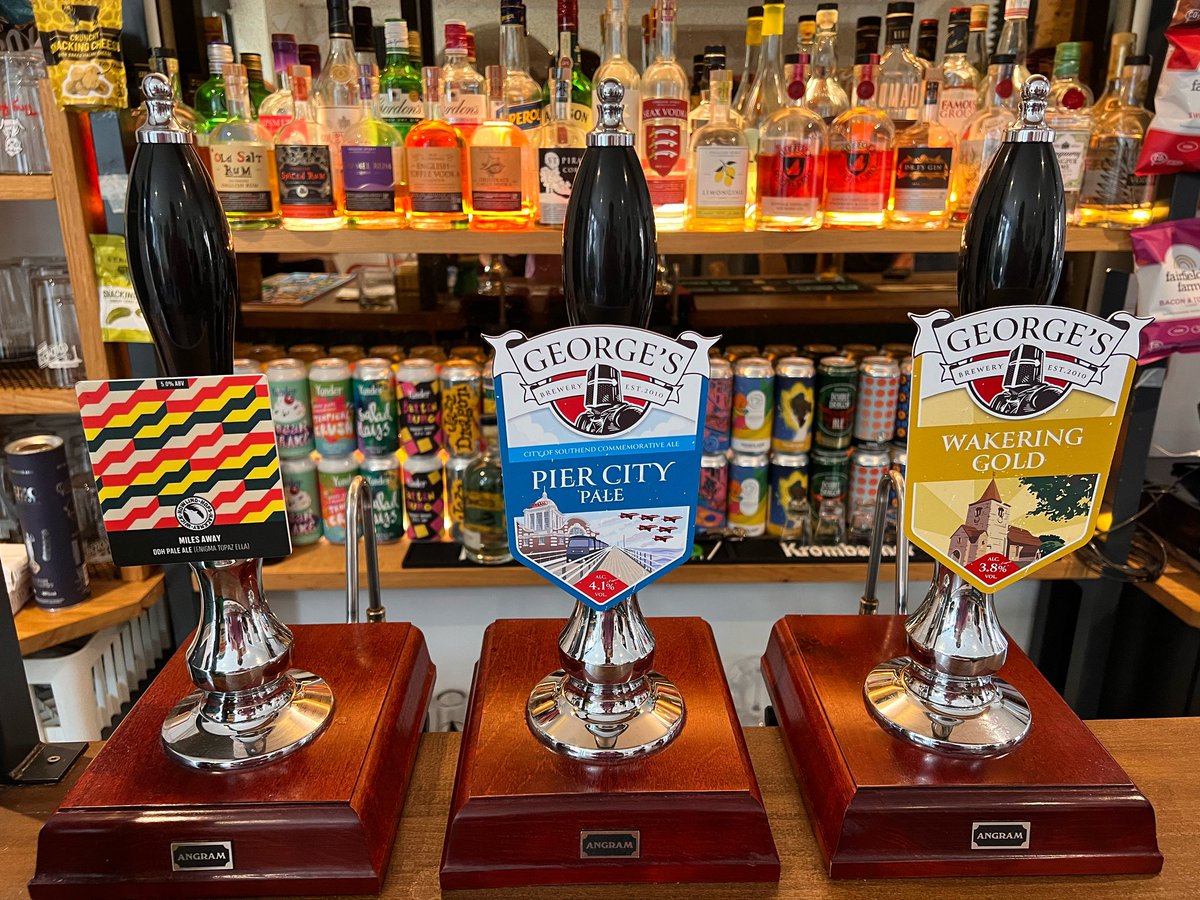 themagnetpub's tweet photo. Friday Beers at The Magnet 🧲
@HowlingHops
• Miles Away (5.0%) 🛣️
@GeorgesBrewery
• Pier City (4.1%) 🏖️
@GeorgesBrewery
• Wakering Gold (3.8%) ⛪️
#magnetcolchester
#colchesterbusiness
#colchesterpub
#colchester
#essexpub
#howlinghops
#georgesbrewery
#micropub https://t.co/w77Gr5NXBd