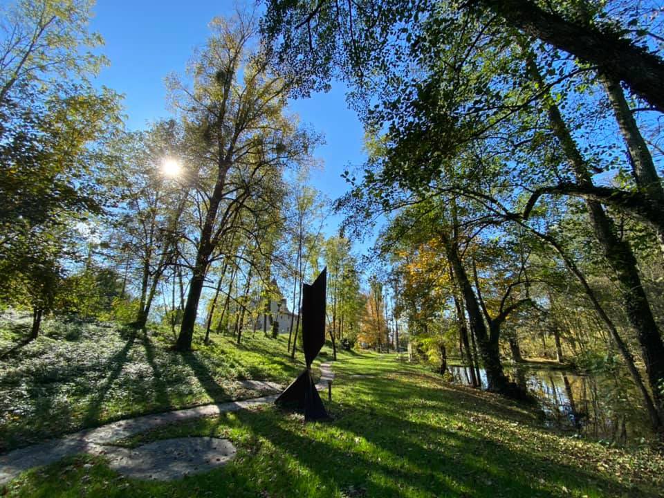 Journées européennes du patrimoine les 16 et 17 septembre 2023

Vernissage des œuvres du XVè symposium de sculpture le 16 sept à 11h en présence des artistes du XVe symposium
Ouverture de 11 à 18h le samedi – de 10 à 17h le dimanche
Entrée gratuite, parking gratuit sur place