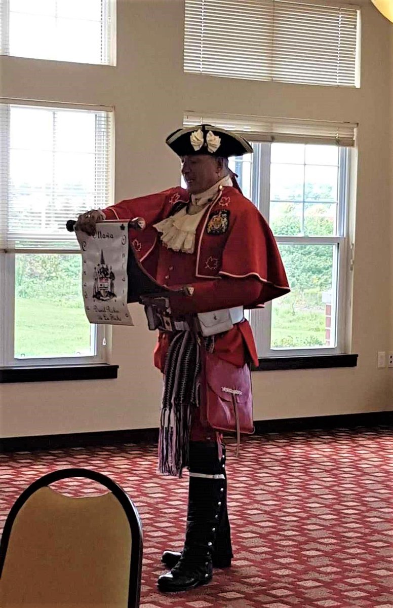 OYEZ! I had the pleasure Saturday, August 26, to make a Birthday Proclamation for the HUNDRED YEARS of Lady Thelma Mae Fox ( Haviland, McHarg)

J'ai eu le plaisir Samedi le 26 Août de faire une Criée d'Anniversaire pour les CENT ANS de Dame Thelma Mae Fox: un bel évènement...