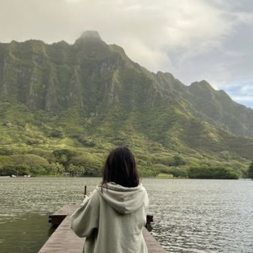 asterbeth's tweet image. #studytwt 

- sarah, uk
- first year history student 
- likes books, films, writing 
- looking for moots &amp;lt;3