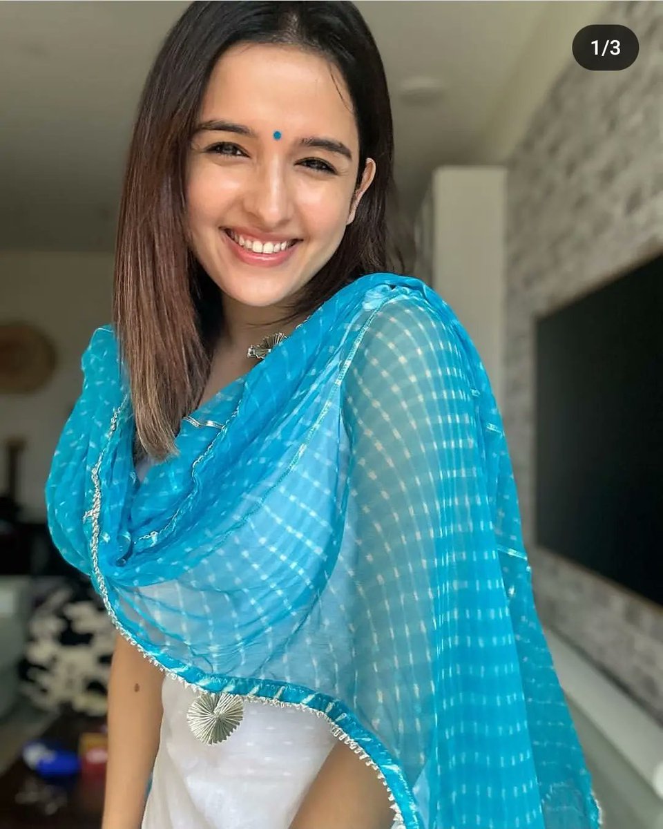 Sathya1922000's tweet photo. So beautiful pic of @ShirleySetia 💖 
#teamshirley #shirleysetia 
@BibssShirley @iNatashaSingh @RiyaaShirley @Sagar_Barapatre @jaydeepsudani22 @pp_pravesh @Rishadhussain4 @k_venkatprasad @itsKishankk @Geet143Music @MehakSeth3 @paayuhart @JoannaMDC15 @mad_kingAk14 @aakesh_garg ☺️ https://t.co/jPU3PkfkDa