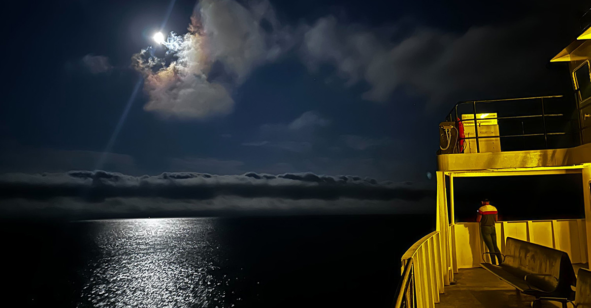 helloslick's tweet image. When one of our fleet customers asked us to service their vehicles on Martha's Vineyard, we accepted the challenge. 

So we took airplanes...

And we took ferries...

And we planned it all out...

And we delivered for our customer!