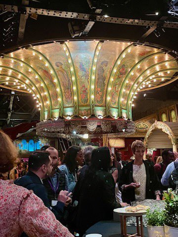 delphmanceau's tweet image. Joyeux anniversaire NEOMA ! Nous avons fêté hier, avec l’ensemble des professeurs et collaborateurs, les 10 ans de @NEOMAbs ! Une fête magnifique pour célébrer la belle trajectoire de l’Ecole et lancer joyeusement les 10 prochaines années ! #BePassionate_ShapeTheFuture