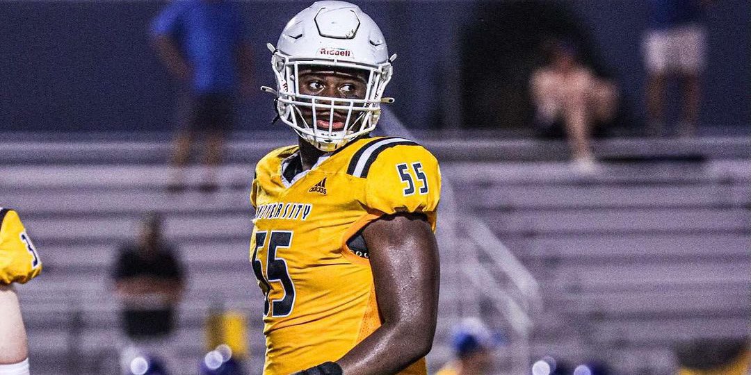 Update: Alabama extends offer to elite Louisiana DL “It felt great getting offered by one of the best teams in college football.” The state of Louisiana is loaded with talent yet again, as #Alabama zeros in on another target MORE: alabama.rivals.com/news/alabama-e… #RollTide #RTR