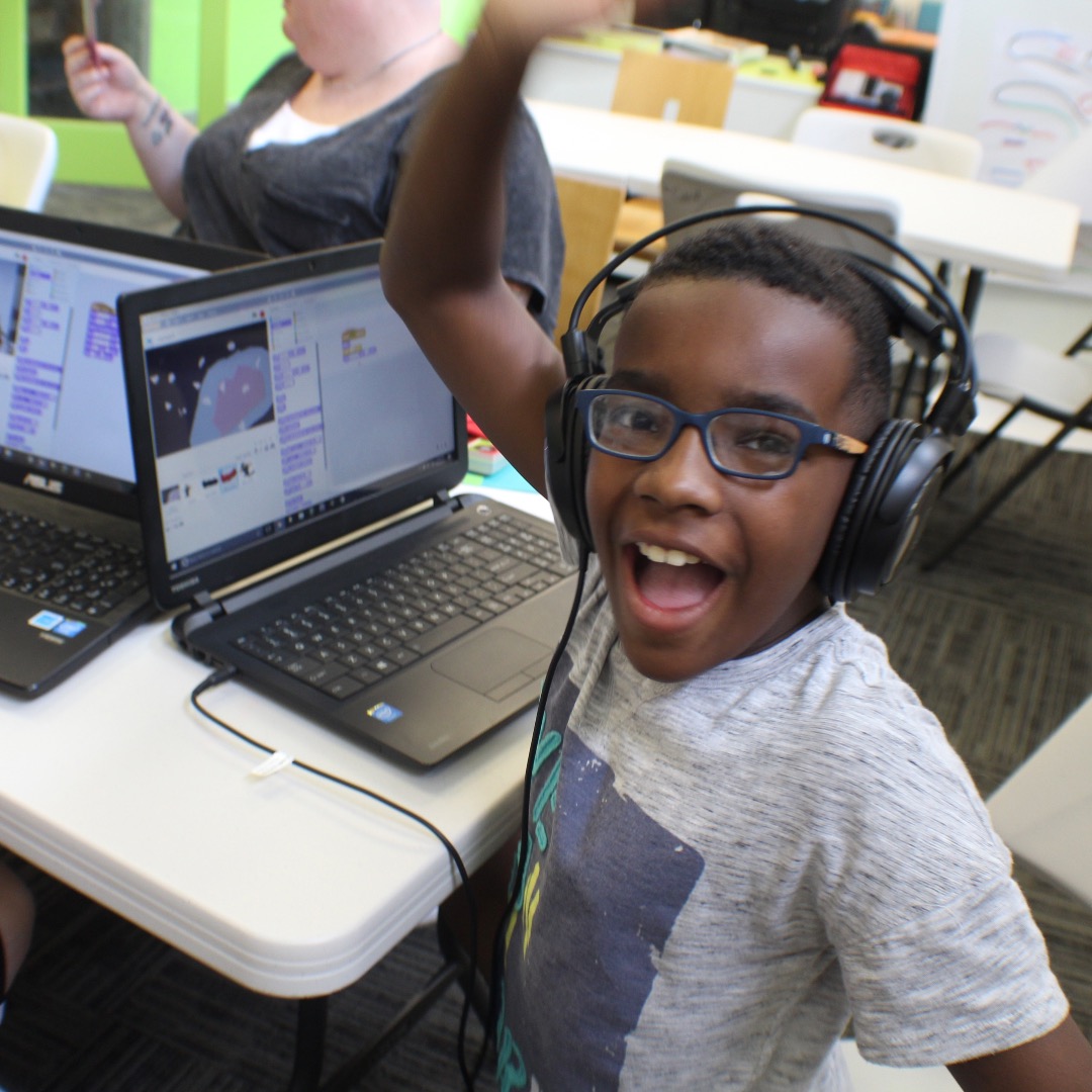 Get ready to dive into the exciting world of Computer Science with CodeVA's Eureka Workshops this month! 💥💥 Join us for Fun with Scratch Jr, Computing with Hardware, and Stop Motion Animation sessions! Don't miss out—secure a spot for your student now hisawyer.com/codeva/schedul…