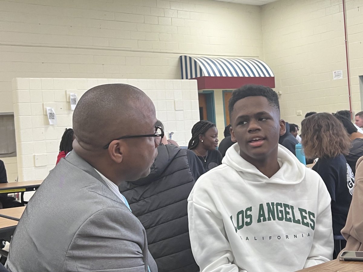 ⁦It was great to welcome Superintendent ⁦<a href="/MillardHouseII/">Millard House II</a>⁩ to the Bulldog House today! ⁦<a href="/BowieHighMd/">Bowie High School</a>⁩