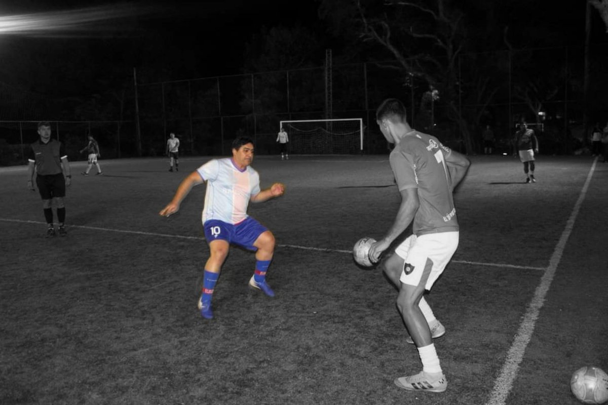 PSG07CSF's tweet photo. Y ya saben que mañana no pueden faltar, porque juega Derlinho Sedinho. https://t.co/6BlJQ3s2As