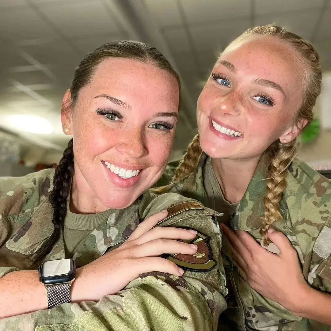 Gorgeous 💥

.

#marinecorpsbeauties #femalemarine #femalemarines #femalemarinesareugly #USAF #marine #marines #marinecorps #marineveteran #marineveterans #veteran #veterans