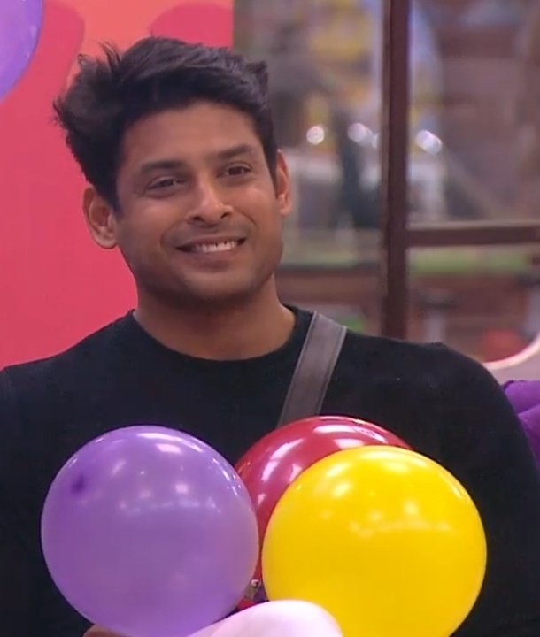 TheHottestDevil's tweet photo. Hy Montu🎈 @sidharth_shukla 
#SidharthShukla https://t.co/VoGuks2CJw
