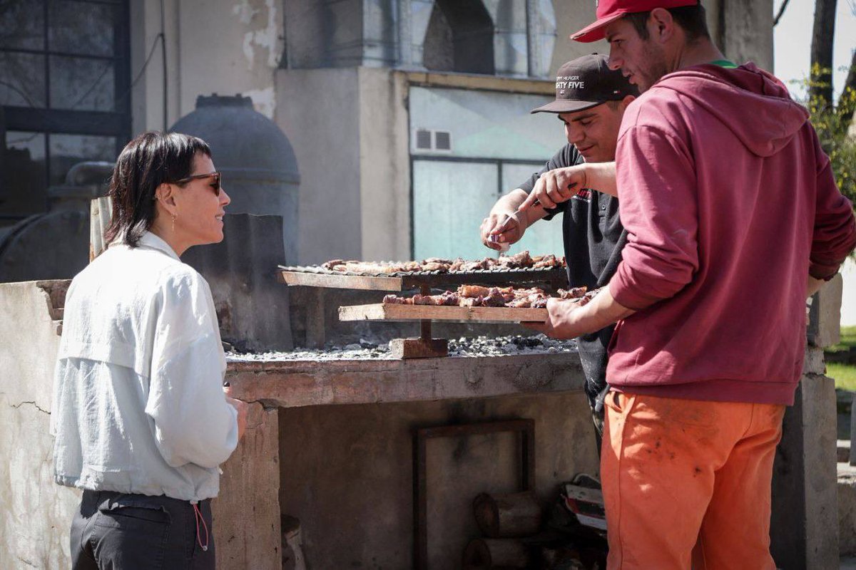 Mayra Mendoza ☀️ tweet media