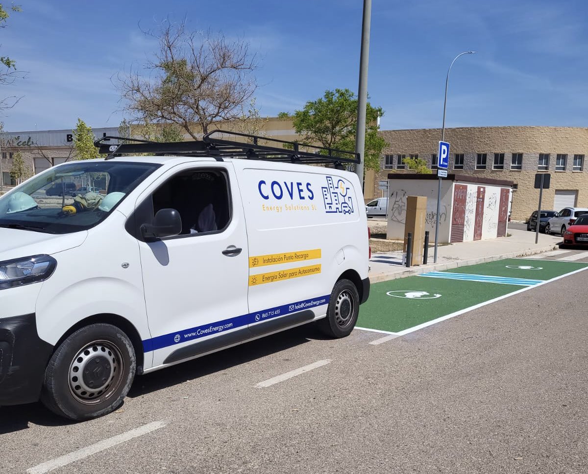 Si necesitas cargar tu coche, quizás pueda contratarlos 🚐🍃

👉🏼 CovesEnergy.com/puntos-recarga…