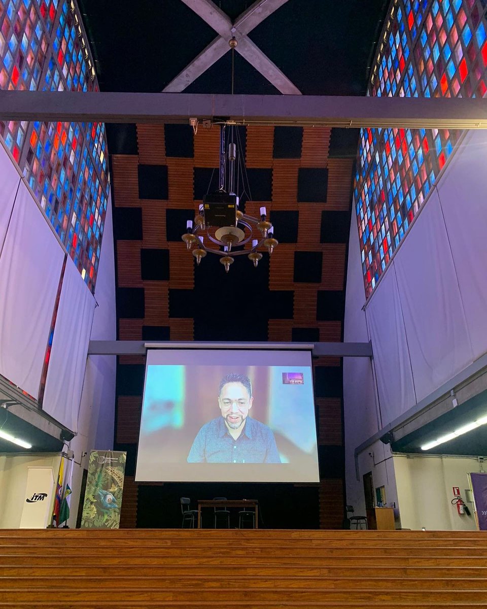 Continua Cinemancia - Festival Metropolitano de Cine (<a href="/Cinemanciafest/">Cinemancia Festival Metropolitano de Cine</a>)

Como parte de sus ponencias centrales, se lleva a cabo hoy el Segundo Encuentro de Investigación - Creación asociadas al diseño sonoro y la música para cine en latinoamérica, junto al ITM de Medellín.