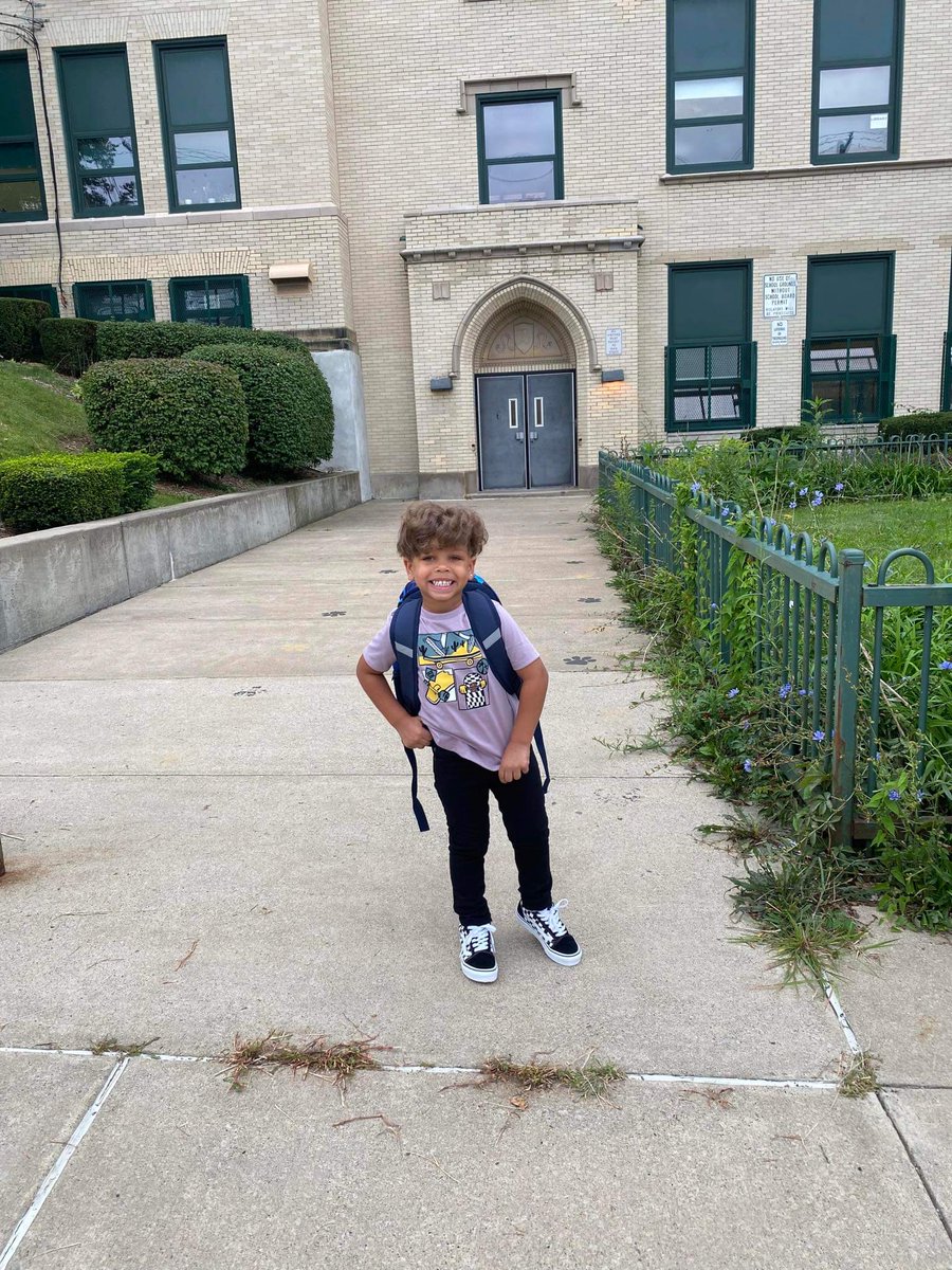 PPSnews's tweet photo. Mason enjoyed his first few days of PreK at Pittsburgh Brookline PreK-8π
Enjoy the long weekend!
#PPSFirstDay https://t.co/hF45FkZDEu