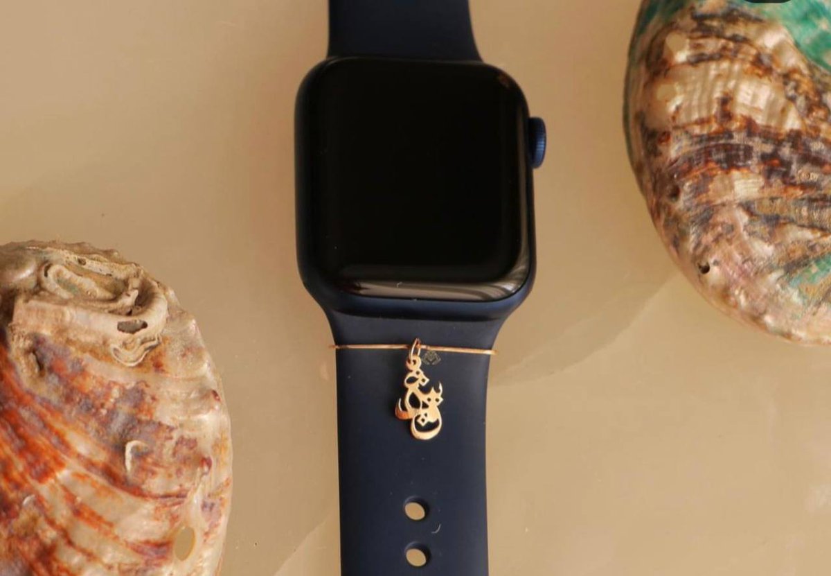 18k Gold Apple Watch Band charms

#persianjewelry #jewelry #jewelrydesigner #accessories #turquoise #handmadejewelry #giftideas #canada #handicraftsupplier #homeaccessories #fashion #classic #weddinggift #birthdaygifts #persianminiature #termeh