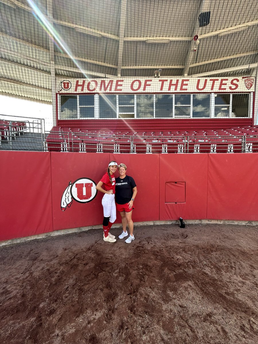 BirdieKelly's tweet photo. @los_Stuff @IHartFastpitch @ExtraInningSB @LegacyLegendsS1 @tagupSoftball @TopPreps @SBRRetweets @coastrecruits @upnextrecruits @FromThe815 @softballdown @FactsFastpitch @BirdieKelly @CBerouty https://t.co/Zbvnn5nGxD