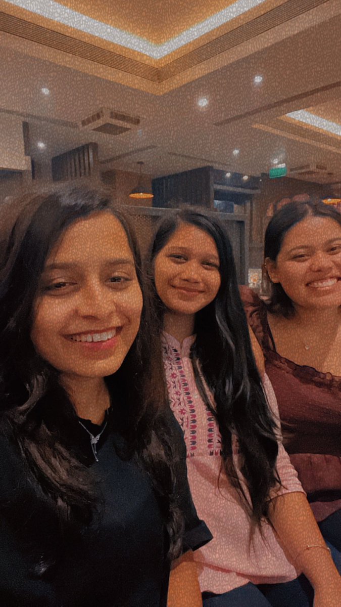 Pallavi_24_'s tweet photo. Friday night bliss: BBQ Nation's tasty treats and great company. Perfect way to kick off the weekend! 🔥🍖😃

#BBQNation #FridayFeeling #GoodFood #WeekendKickoff #FridayVibes #FridayNight #TimeSpentWell https://t.co/6X3uPW1IoM