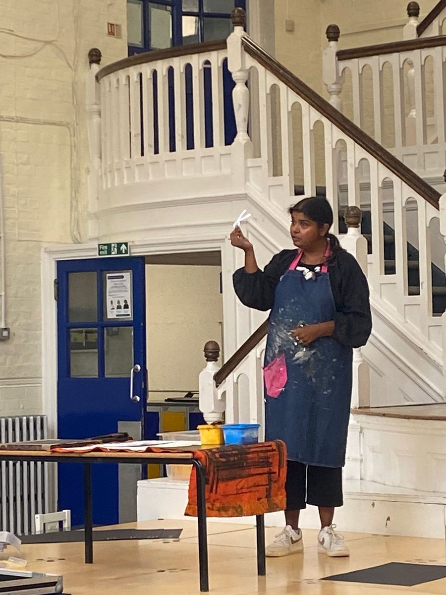 Getting ready for the new academic year with art development CPD <a href="/SunnyhillSW16/">Sunnyhill Primary</a>. Exploring our school values through printmaking 
Great session led by #socialfabric <a href="/mystudio5/">Social Fabric</a> #newacademicyear #schoolvalues