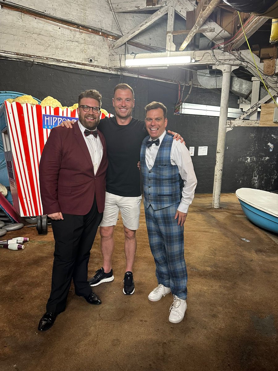 Ashley Barnes enjoying his time off at the Hippodrome Circus in Great Yarmouth. What a guy 😍
