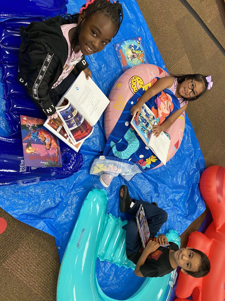 CoyotesRead's tweet photo. Pool Days at the Reeces Creek Elementary School Library have been so much fun this week! Reading, floats, games, and sun are a great combination! ☀️🕶️📚#sunnydays #WeAreKISD @KISDLibraries #reading @KilleenISD_ @RCCoyoteNation https://t.co/RWcw6KnCMe