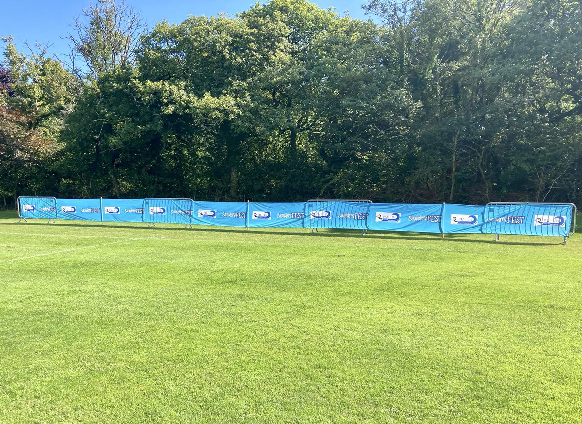 NHSU_FC's tweet photo. Our brand new advertising banners are up & ready for the match tomorrow. π We are proud they are displaying both #SaundersFEST & @PuffinCottages! #NHSU are very thankful to both for their continued & significant support to the club!π«Άπ
π£π΅β½οΈ
#Football #Saundersfoot #NewHedges https://t.co/oSDG38hciV