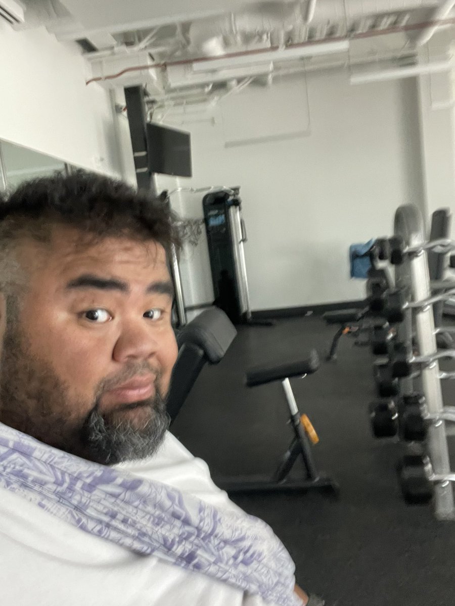 UncleMaui1983's tweet photo. Uncle Maui back at it! Not going full 💯 obviously. Easing back into it! Sending y’all love and ALOHA vibes 🤙🏾🤙🏾🫶🏽🫶🏽🚌🚌 #mauithebusdriver #spreadaloha https://t.co/lAIRgnGMGo