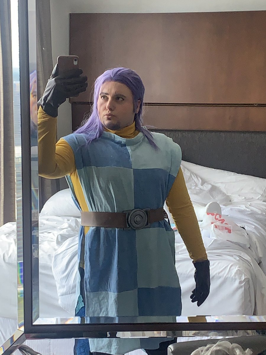 rivetknight's tweet photo. Sir Hendrik from Dragon Quest XI today @ dragoncon ⚔️💙💛 https://t.co/83iY5VHueE